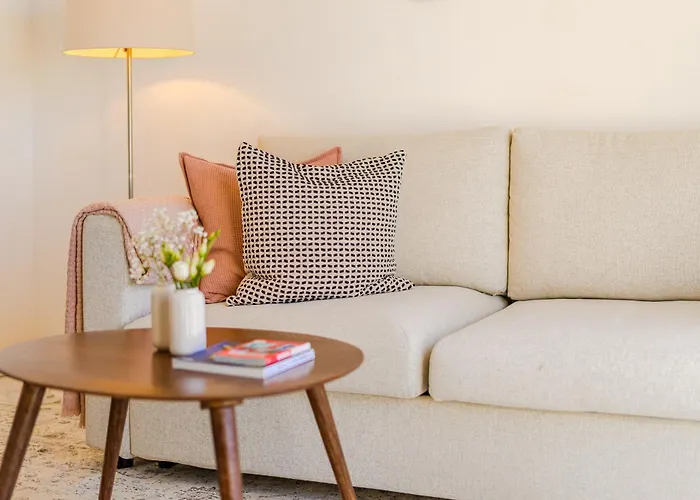 2 Bdr In The Heart Of Gigantes